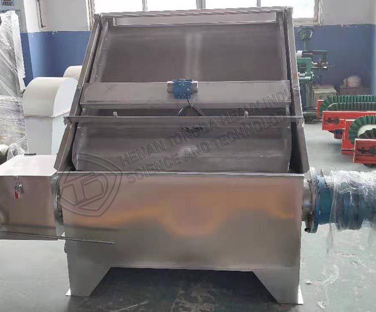 Shipping animal manure dewatering machine to Columbia