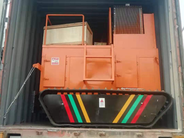 Delivered to Malyasia about Fertilizer Equipment Crawler Type Compost Turner And Related Accessories